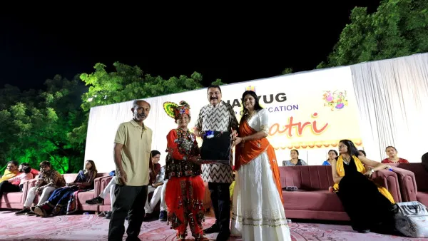 નવયુગની 'રંગરાત્રિ' ધમાલ: મોરબીમાં 'મિની યુનાઈટેડ વે'નો અહેસાસ!