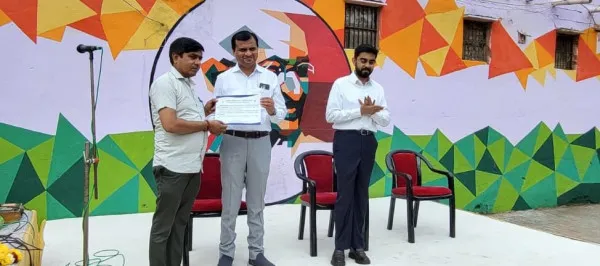 મોરબીમાં રાષ્ટ્રપિતા મહાત્મા ગાંધીજીની નવી પ્રતિમા મૂકી પુષ્પાજંલી અર્પણ કરાઈ