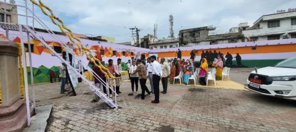મોરબીમાં રાષ્ટ્રપિતા મહાત્મા ગાંધીજીની નવી પ્રતિમા મૂકી પુષ્પાજંલી અર્પણ કરાઈ