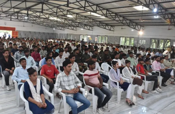 મોરબીમાં 680 જેટલા યુવાઓને રોજગાર, આઈટીઆઈના તાલીમાર્થીઓને એપ્રેન્ટીસ પત્ર અપાયા
