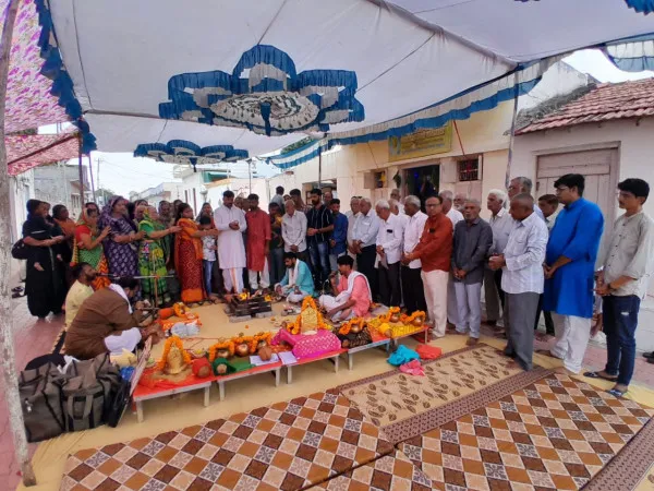 મોરબીના વનાળીયા ગામે હિંગળાજ માતાજીના મંદિરે યજ્ઞ-મહાપ્રસાદનું આયોજન કરાયું