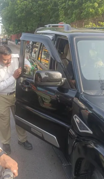 મોરબીમાં 78 બ્લેક ફિલ્મવાળી કારના ચાલકો સામે દંડનીય કાર્યવાહી