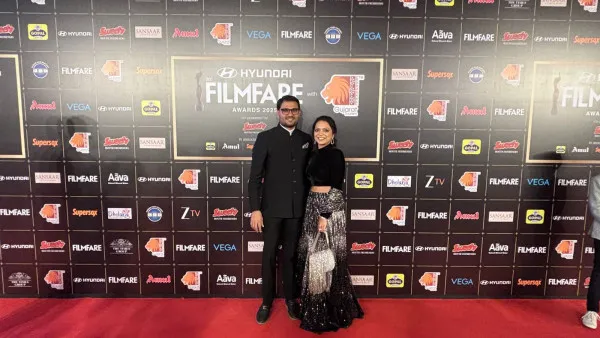 મોરબીના ઉધોગપતિ ભરતભાઈ ઝાલરીયાનું બોલિવૂડના ફિલ્મફેર એવોર્ડ સેરેમનીના રેડ કાર્પેટથી ભવ્ય સ્વાગત
