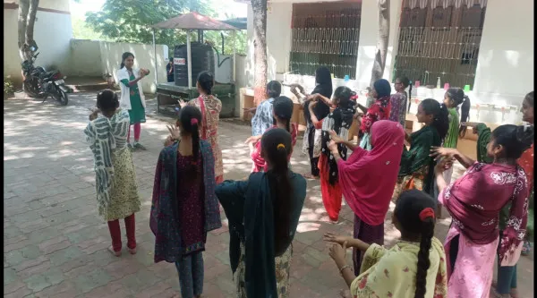 આયુષ્માન આરોગ્ય મંદિર - મહિકા ખાતે આજરોજ હાથની સ્વચ્છતા અંગે જાગૃતિ કાર્યક્રમ યોજાયો.
