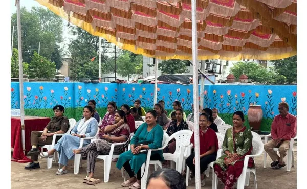 મોરબીમાં એકતા દિવસ નિમિત્તે ક્વિઝ કોમ્પિટિશનના વિજેતાઓને રોકડ પુરસ્કાર એનાયત