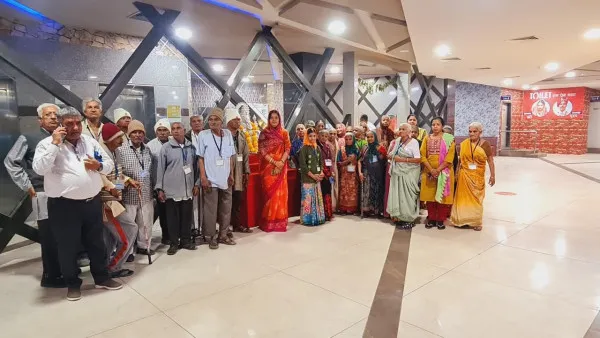 મોરબીમાં વૃદ્ધાશ્રમના વડીલો લાલો ફિલ્મ નિહાળી ભક્તિમાં લીન થઈ રાજા રણછોડના ગીત ઉપર ઝૂમી ઉઠ્યા 
