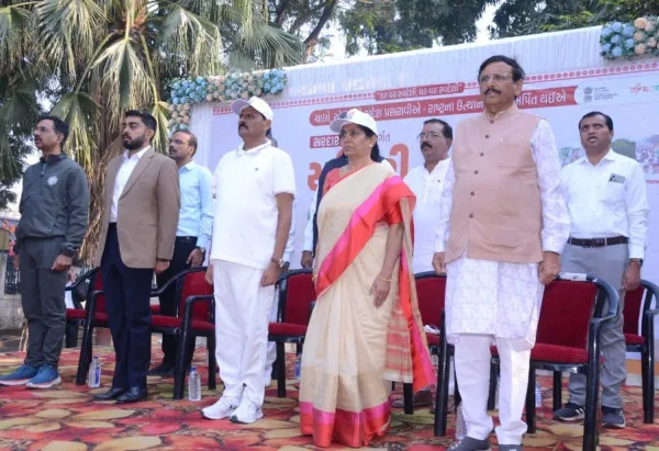 મોરબીમાં નવા બસ સ્ટેન્ડથી મહાનગરપાલિકા સુધી એકતા પદયાત્રાન યોજાઈ