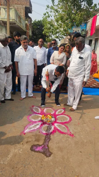 ધારાસભ્ય જીતુભાઈ સોમાણીના હસ્તે નવાપરા વિસ્તારમાં નવી પાણીની પાઇપલાઇનનું ખાતમુહૂર્ત કરાયું
​