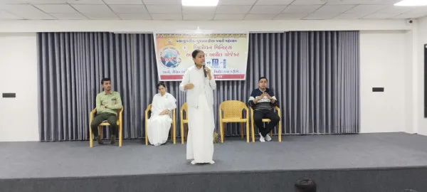 
મોરબીમાં બ્રહ્મા-કુમારીઝ સંસ્થા દ્વારા અનેક શાળાઓમાં વિદ્યાર્થીઓમાં શાંતિનું સિંચન કરાયું 
