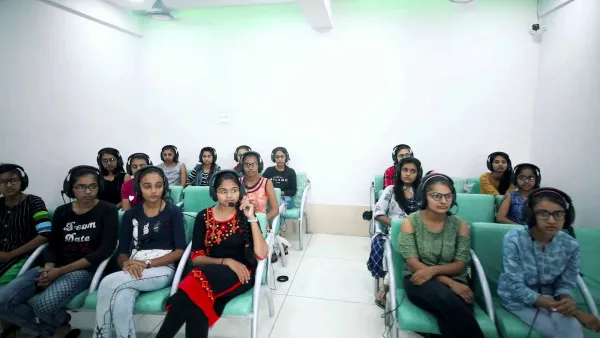 નવયુગ કરિઅર એકેડમી- મોરબીના 106 વિધાર્થીઓએ સરકારના અલગ અલગ વિભાગો માં નોકરી મેળવી