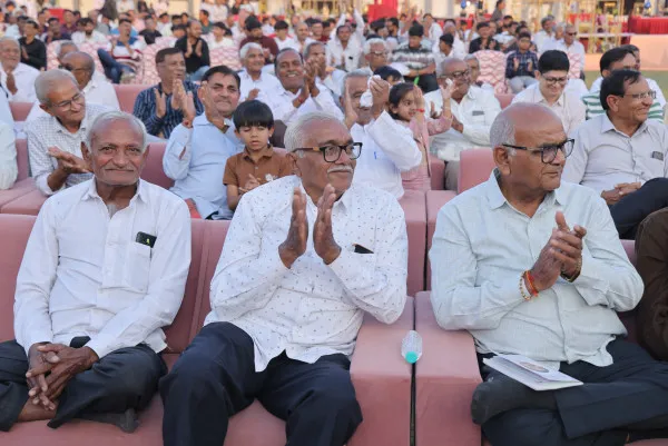 મોરબીમાં સમસ્ત ઉઘરેજા પરિવારનું નવમું સ્નેહ મિલન અને વિદ્યાર્થી સન્માન સમારોહ ભવ્ય રીતે યોજાયો.
