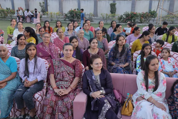 મોરબીમાં સમસ્ત ઉઘરેજા પરિવારનું નવમું સ્નેહ મિલન અને વિદ્યાર્થી સન્માન સમારોહ ભવ્ય રીતે યોજાયો.
