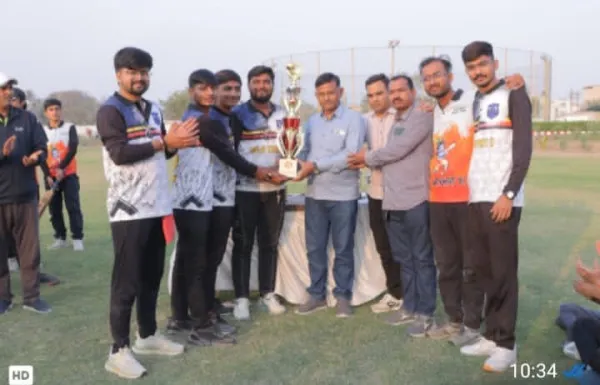 મોરબીમાં વ્યાસ યુવા સંગઠન દ્વારા આયોજીત ક્રિકેટ ટુર્નામેન્ટમાં મેલોડી- 11 ટીમ વિજેતા બની