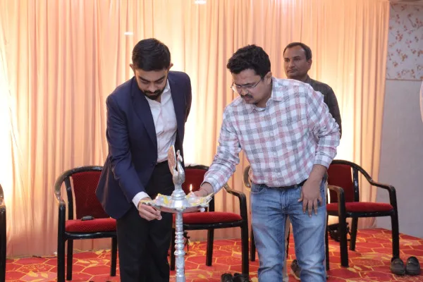 મોરબી મનપાની પ્રથમ વર્ષગાંઠ નિમિતે કર્મચારીઓ માટે સ્નેહમિલનની સાથે ભવ્ય આતિષબાજી કરાઈ
