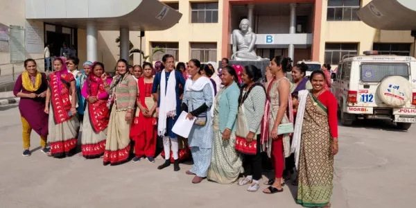 મોરબીમાં વેતન મામલે આશાવર્કરોનું શોષણ, ચારેક માસથી વેતનથી વંચિત

