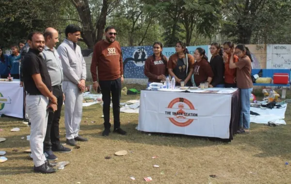 નવયુગ એજ્યુકેશનના વિદ્યાર્થીઓ શૈક્ષણિક અને સહ-શૈક્ષણિક પ્રવૃત્તિઓમાં અગ્રેસર 