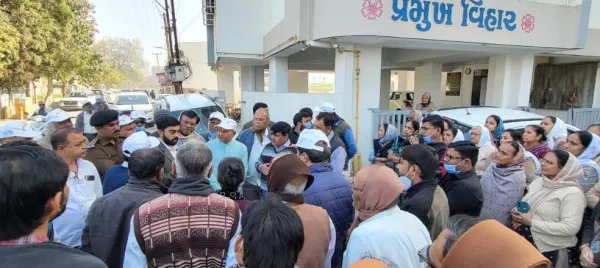 મોરબીમાં અવની પાર્ક મેઈન રોડ ઉપર સફાઈ કરી 35 ટન કચરાનો નિકાલ કર્યાનો દાવો