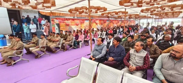 મોરબીમાં માર્ગ સુરક્ષાથી જીવન રક્ષા માટે યોજાઈ ચિત્ર, પોસ્ટર, નિબંધ અને કવિઝ પ્રતિયોગીતા
