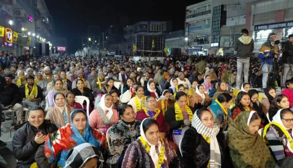 મોરબીમાં આપના નેતા ગોપાલ ઇટાલિયા અને ઇસુદાન ગઢવીએ સભા સંબોધી ભાજપ, કોગ્રેસ પર આકરા પ્રહારો કર્યા
