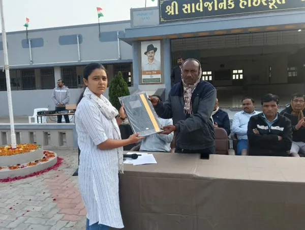 “દીકરી શક્તિથી રાષ્ટ્ર શક્તિ” સાથે ખાખરેચીમાં 77મા પ્રજાસત્તાક પર્વની ઉજવણી
