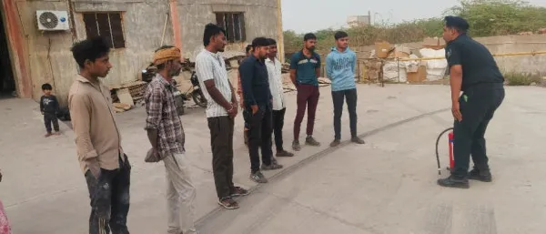 મોરબી મહાનગરપાલિકાની ફાયર શાખા દ્વારા તાલીમ, ફાયર સેફ્ટી ચેકિંગ અને સમર્પણ હોસ્પિટલમાં આગની મોકડ્રીલ યોજાઈ.
