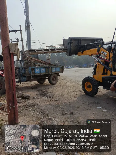 મોરબીમાં માર્ગો ઉપર ટ્રાફિકને નડતરરૂપ સામાન્ય ધંધાર્થીઓના દબાણો હટાવ્યા
