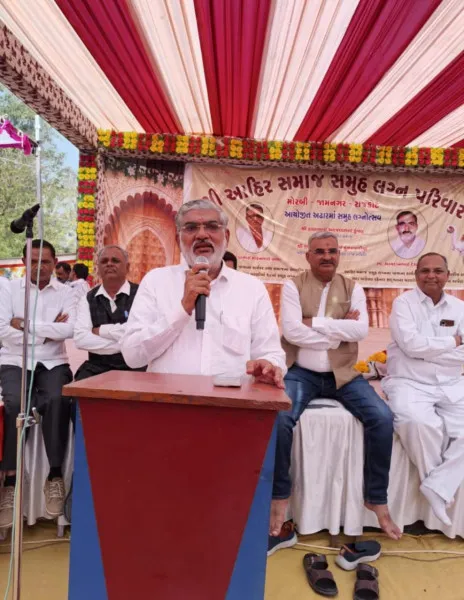મોરબીના આહીર સમાજના સમૂહ લગ્નમાં 23 નવદંપત્તિનું સંસાર જીવનની કેડીએ પ્રયણ