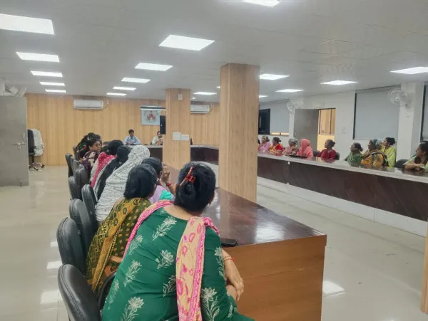 મોરબીમાં લાઈવ ડેમોથી વ્યવસાયિક જ્ઞાન આપી 70 મહિલાઓને આર્થિક રીતે પગભર બનવા સંકલ્પ લેવડાવ્યા
