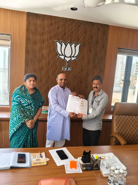 મોરબીમાં એચઆઈવી પીડિતોને સહાય માટે કરુણા ફાઉન્ડેશનની મહત્વપૂર્ણ બેઠક યોજાઈ
