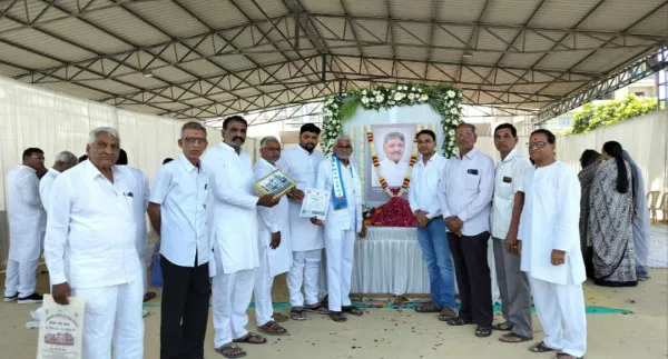 મોરબીમાં બેસણામાં રક્તદાન કેમ્પ યોજી કિશોરભાઈ ચિખલીયાના શ્રદ્ધાંજલિ અર્પણ
