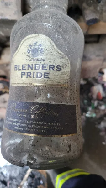 મોરબીના લાતી પ્લોટમાં બંધ મકાનમાં ભીષણ આગ, દારૂમી બોટલો મળી
