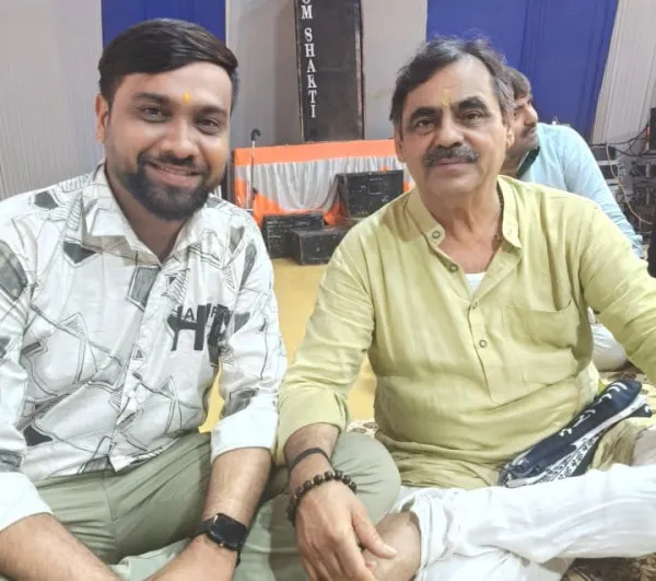 મોરબી ન્યુમિસમેટિક ક્લબ દ્વારા લોકસાહિત્યકાર માયાભાઈ આહિરનું સન્માન