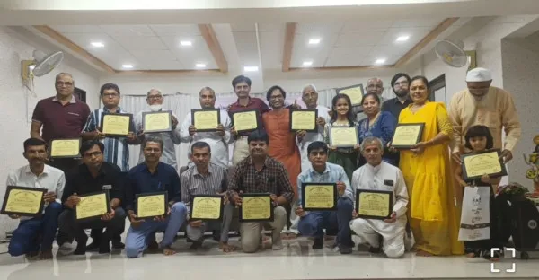 મોરબીના સારસ્વત સન્માન સમારોહમાં શ્રુતલેખન સ્પર્ધા યોજાઈ

