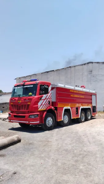 મોરબીના ગાળા નજીક કારખાનામાં ભીષણ આગથી ફાયર બ્રિગેડની ટીમ દોડી
