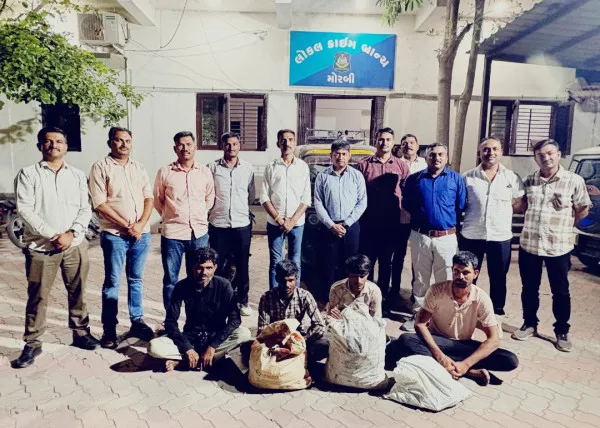 મોરબીના ગાળા ગામે કારખાનામાંથી ચોરી કરનાર ટોળકીના 4 સાગરીતો ગિરફ્તાર
