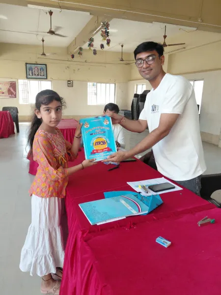 મોરબીમાં મચ્છુ કઠિયા સઇ-સુતાર જ્ઞાતિ ટ્રસ્ટ દ્વારા નિઃશુલ્ક ફુલસ્કેપ ચોપડા વિતરણ કાર્યક્રમ યોજાયો: 
