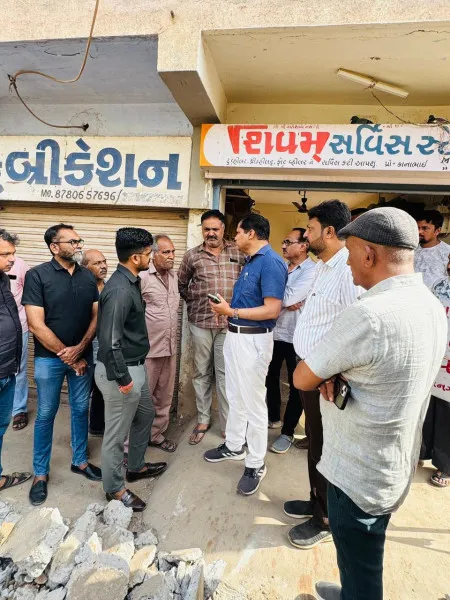 વર્ષોથી સુવિધાના અભાવે ઉપેક્ષિત લાતીપ્લોટને વિકસીત કરવા યુવા મેયર ઉત્તમભાઈ સુરાણી મેદાને
