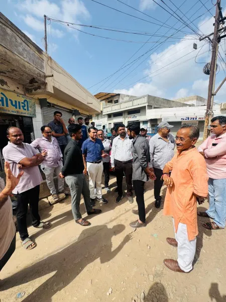 વર્ષોથી સુવિધાના અભાવે ઉપેક્ષિત લાતીપ્લોટને વિકસીત કરવા યુવા મેયર ઉત્તમભાઈ સુરાણી મેદાને
