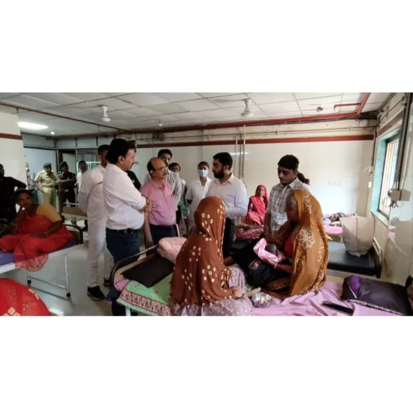 મોરબી સિવિલ હોસ્પિટલમાં કલેકટર સ્વપ્નિલ ખરેની ઓચિંતી વિઝીટ
