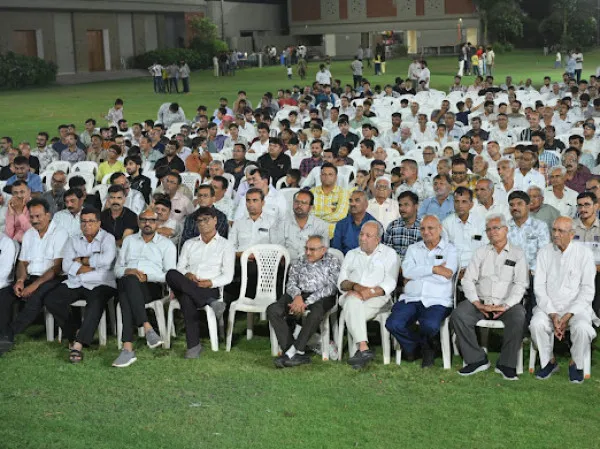 મોરબીમાં વરીયા પ્રજાપતિ જ્ઞાતિના 70 થી વધુ તેજસ્વી છાત્રો અને શિક્ષકોનું સન્માન કરાયું 