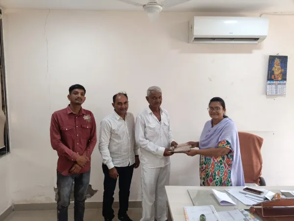 માળીયા મિયાણાના ભોળીપાટમાં શાળા બનાવવા માટે ખેડૂતે 1300 ચો.મી. જમીન દાનમાં આપી