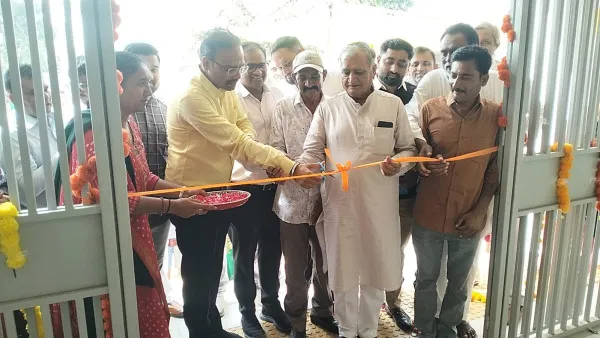 આજે મકનસર ખાતે નવા મકનસર પ્રા શાળા તથા વાદી વિસ્તાર પ્રા.શાળાનો સંયુક્ત પ્રવેશોત્સવ યોજાયો 