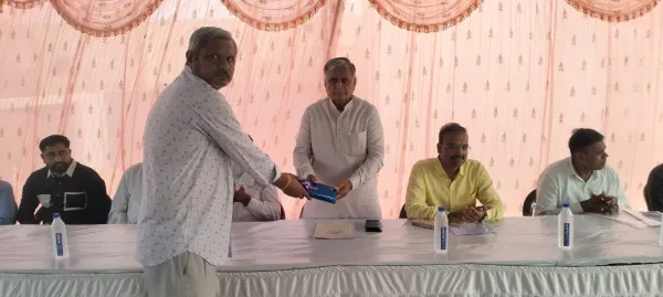 આજે મકનસર ખાતે નવા મકનસર પ્રા શાળા તથા વાદી વિસ્તાર પ્રા.શાળાનો સંયુક્ત પ્રવેશોત્સવ યોજાયો 