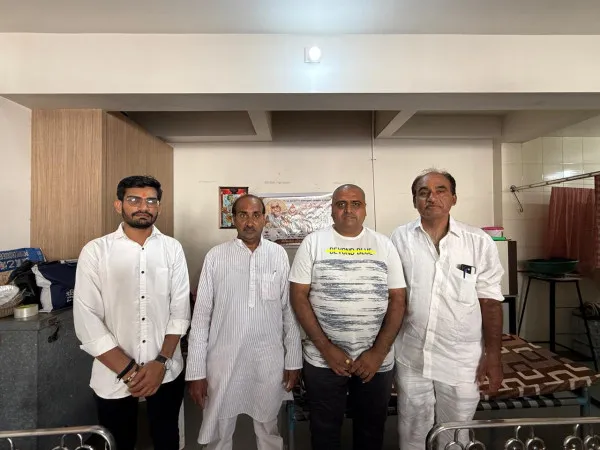 મોરબીમાં સ્વ. ધનગૌરીબેન બોરસાણીયાના સ્મરણાર્થે રક્તદાન કેમ્પ યોજી શ્રદ્ધાંજલિ અર્પણ