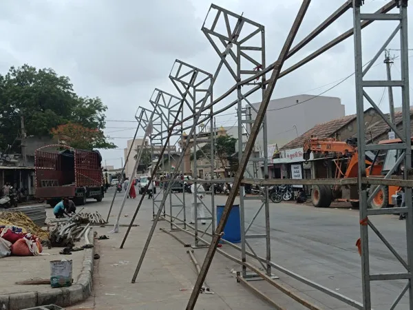જેતપરમાં વોટરપ્રૂફ ડોમ બનાવવાની કામગીરી માટે કામચલાઉ રીતે ઉપવાસી છાવણીનું સ્થળાંતર
