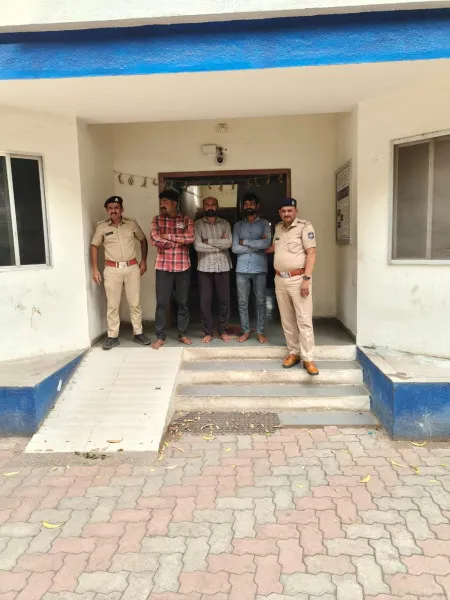 મોરબીમાં જમીનના ઝઘડામાં કાકા-પિતરાઈ પર કાર ચડાવી હત્યાનું કાવતરું નિષ્ફળ
