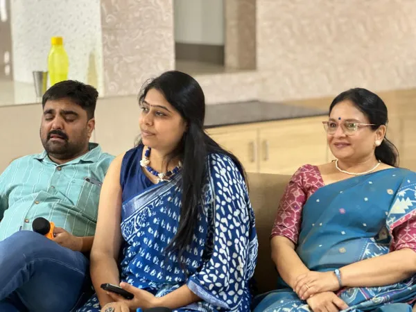 મોનોપોઝને બીમારી નહીં પણ જીવનના સ્વાભાવિક તબક્કો સમજી આરોગ્યની કાળજી સાથે આગળ વધવું
