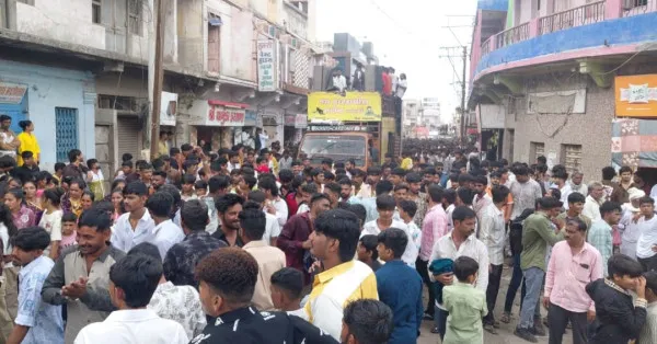મોરબીમાં અષાઢી બીજે મચ્છુ માતાજીની રથયાત્રામાં હૈયે હૈયું દળાઈ તેટલી જનમેદની ઉમટી

