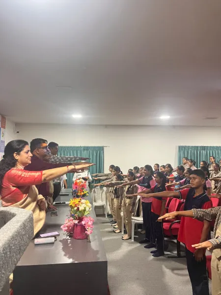મોરબીમાં ટ્રાફિક પોલીસે વિદ્યાર્થીઓને ટ્રાફિકના નિયમોના પાલનના શપથ લેવડાવ્યા
