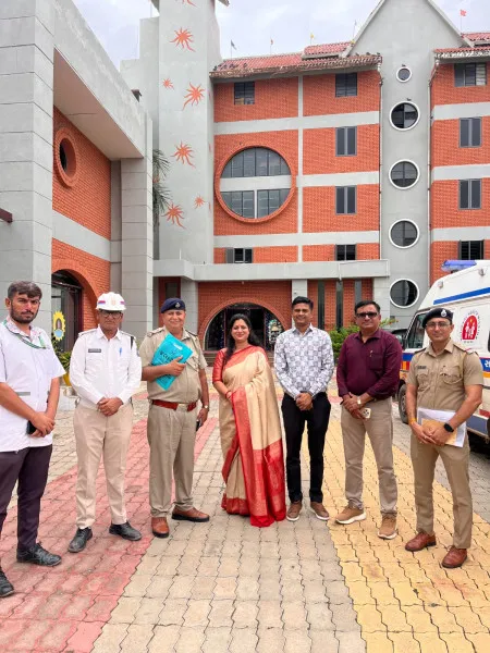 મોરબીમાં ટ્રાફિક પોલીસે વિદ્યાર્થીઓને ટ્રાફિકના નિયમોના પાલનના શપથ લેવડાવ્યા
